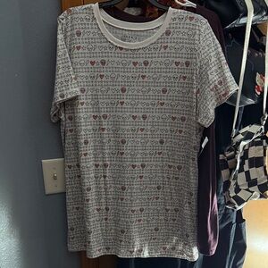 torrid Cream Tee with Red and Black Heart & Skull Print